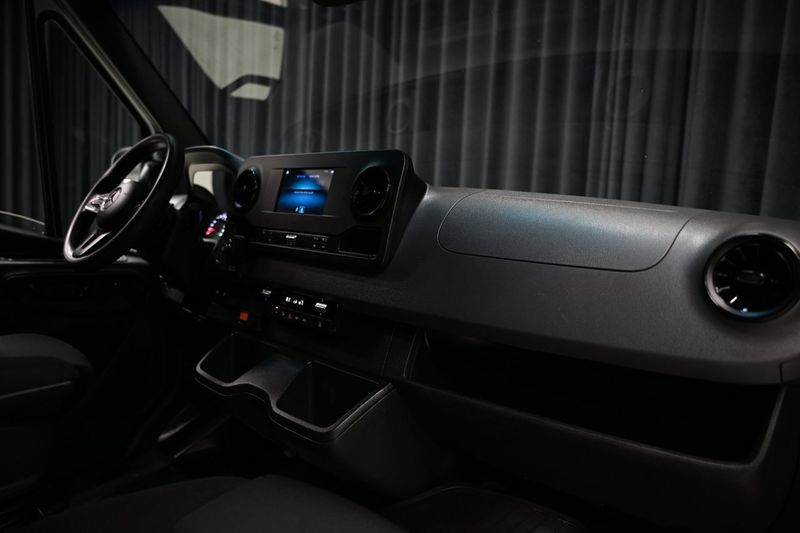 Mercedes Sprinter bild 36