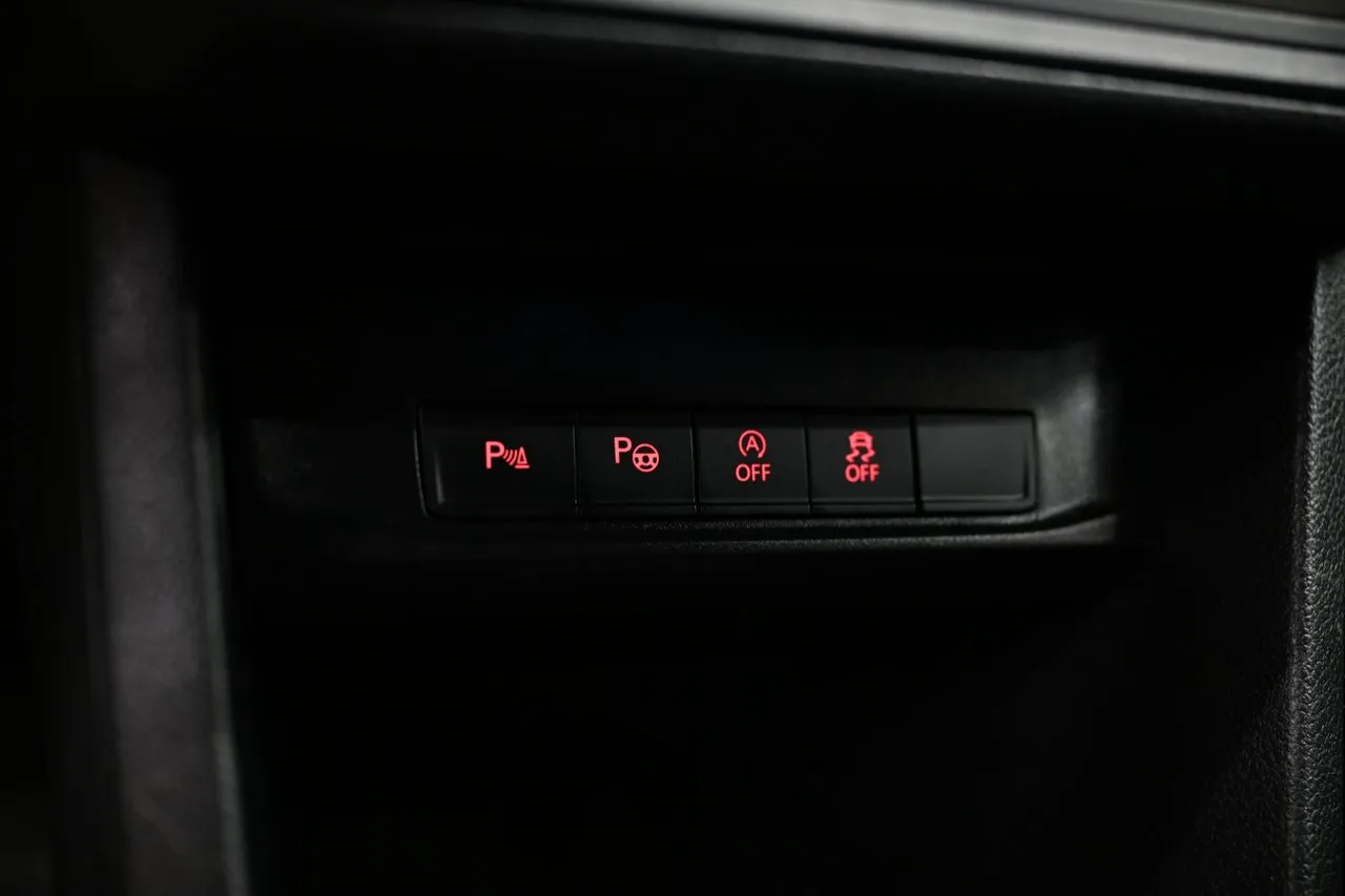 Vehicle image 24