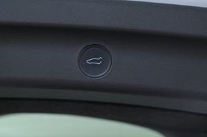 Tesla Model Y bild 22