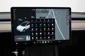 Tesla Model Y bild 17