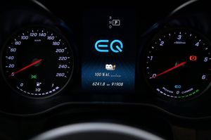 Mercedes GLC300 bild 8