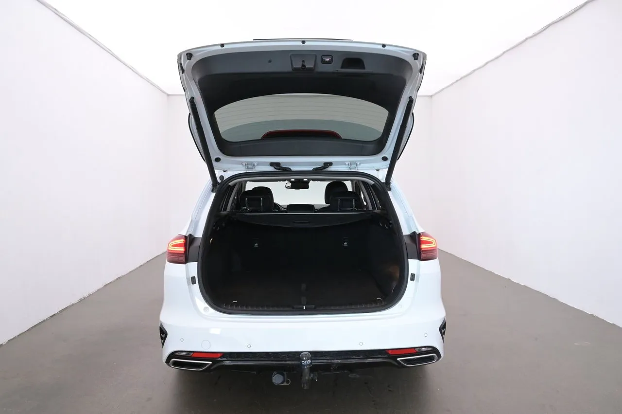 Vehicle image 20