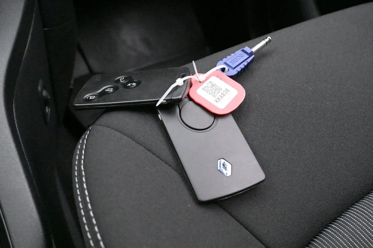 Vehicle image 20