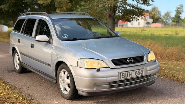 Opel Astra Caravan 1.6, Svensksåld, Ny besiktigad, Dragkrok. - 2002