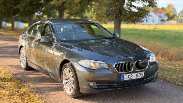 BMW 525 D Sedan Steptronic Euro 5 - 2012