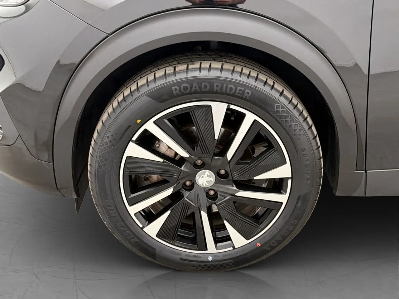 Vehicle image 30
