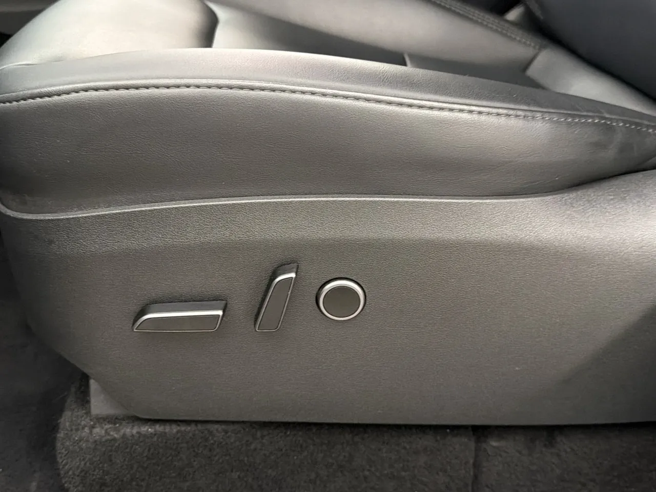 Vehicle image 29