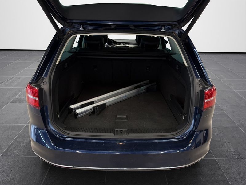 Volkswagen Passat bild 11