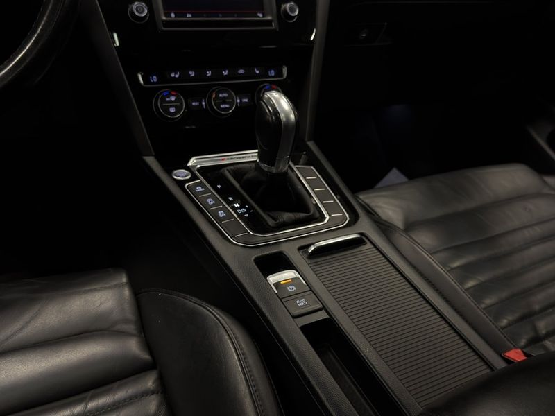 Volkswagen Passat bild 22