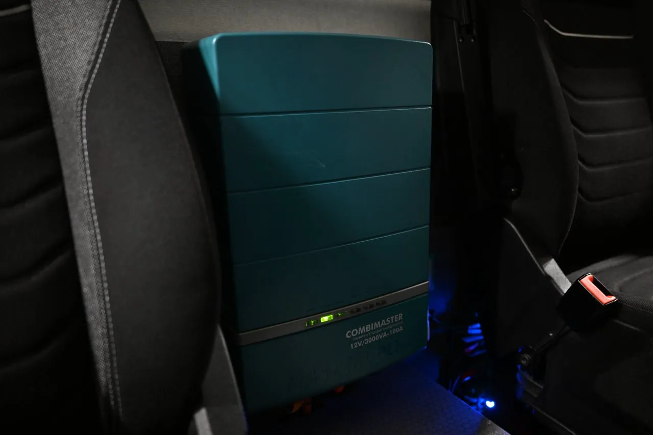 Vehicle image 21