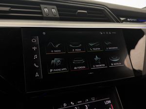 Audi e-tron S bild 22