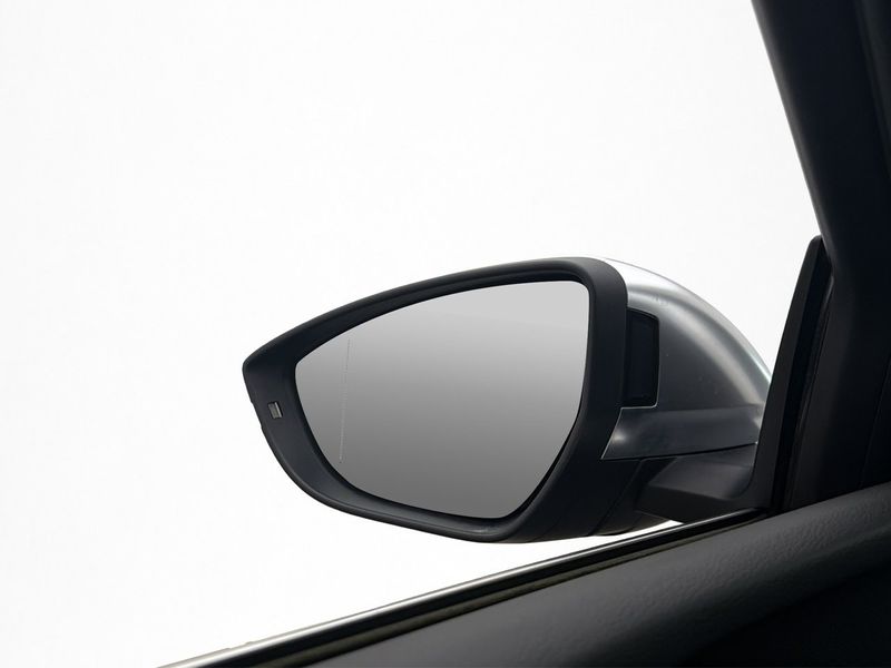 Audi e-tron S bild 36