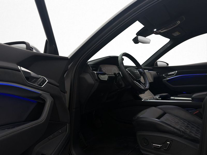 Audi e-tron S bild 12