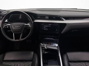 Audi e-tron S bild 14