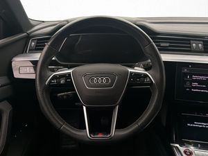 Audi e-tron S bild 15