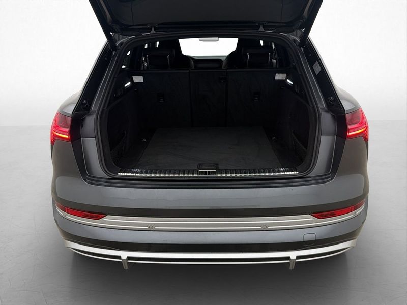 Audi e-tron S bild 34