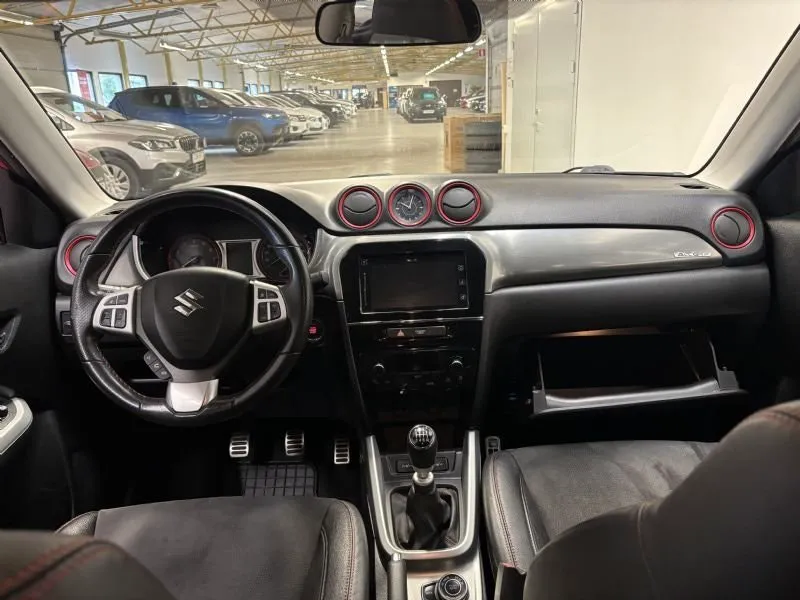 Vehicle image 7