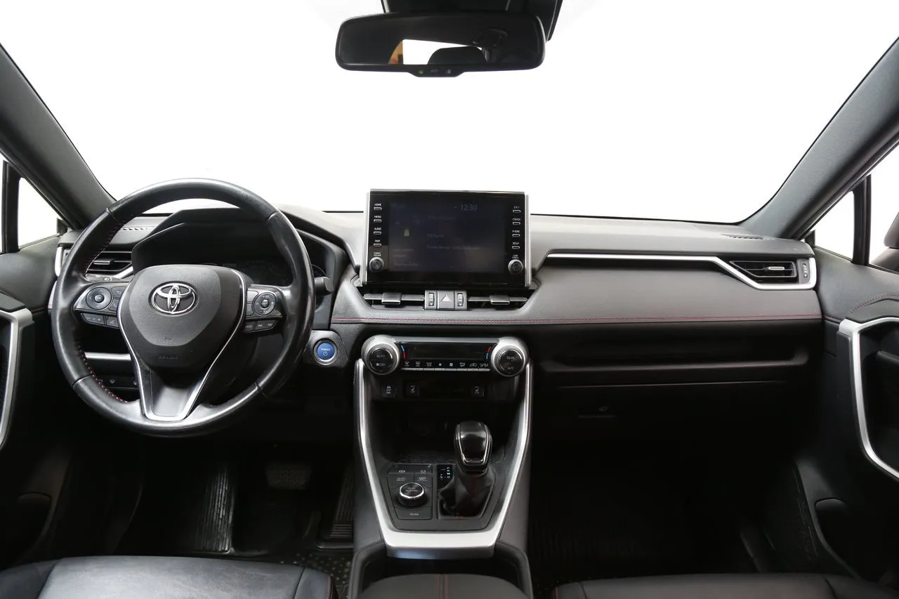 Vehicle image 18