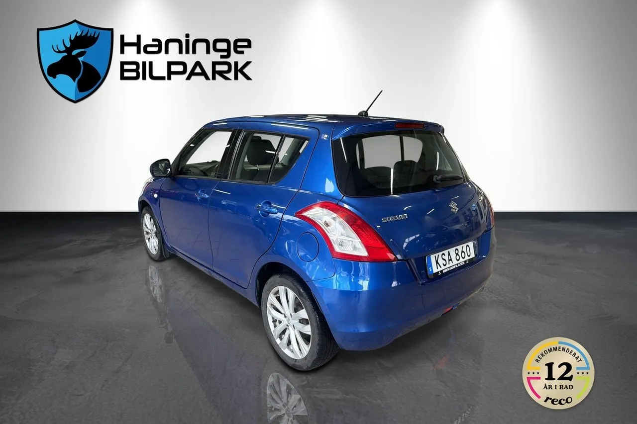 Vehicle image 7