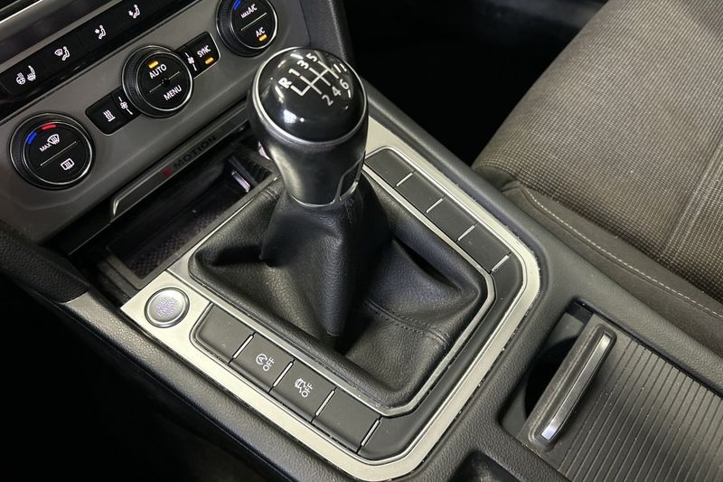Volkswagen Passat bild 25