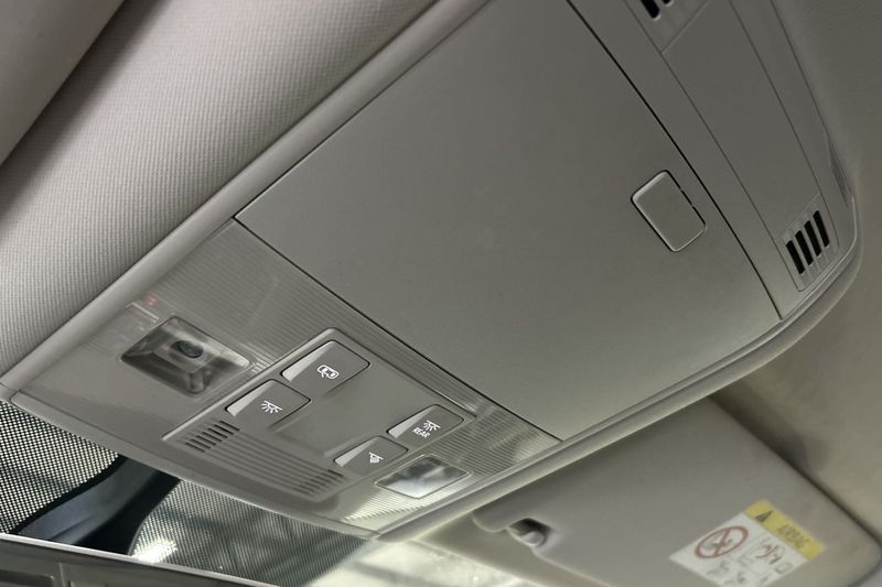 Volkswagen Passat bild 34