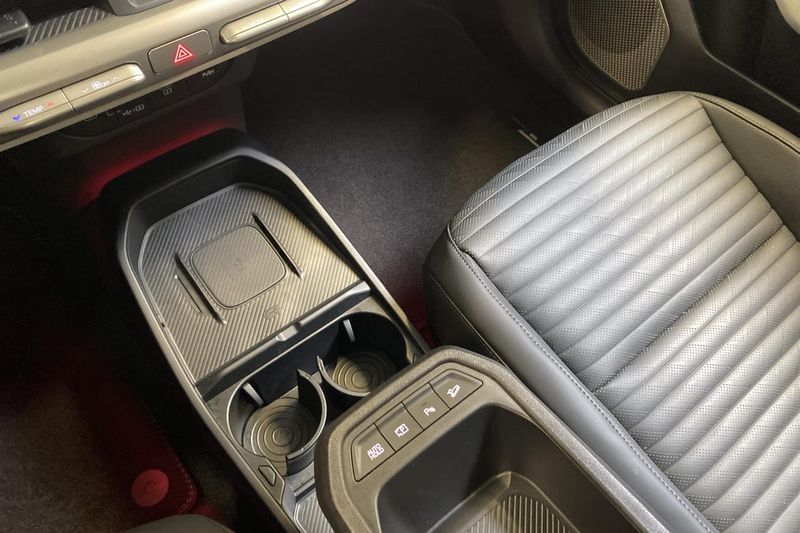Kia EV4 bild 14