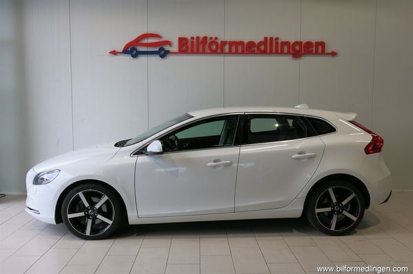 Volvo V40 D3 150hk Summum Navi V-Hjul - 2013