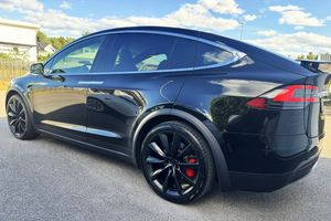 Tesla Model X bild 4
