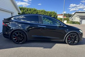 Tesla Model X bild 7