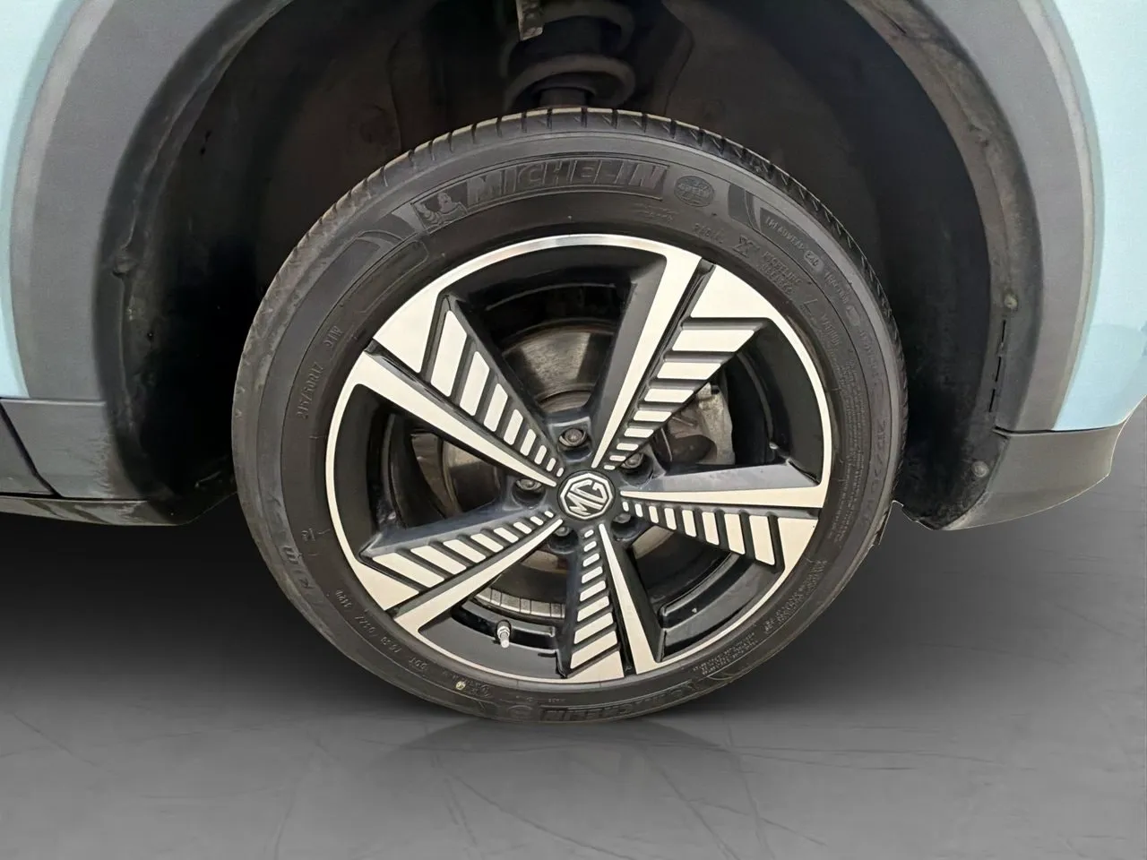 Vehicle image 31