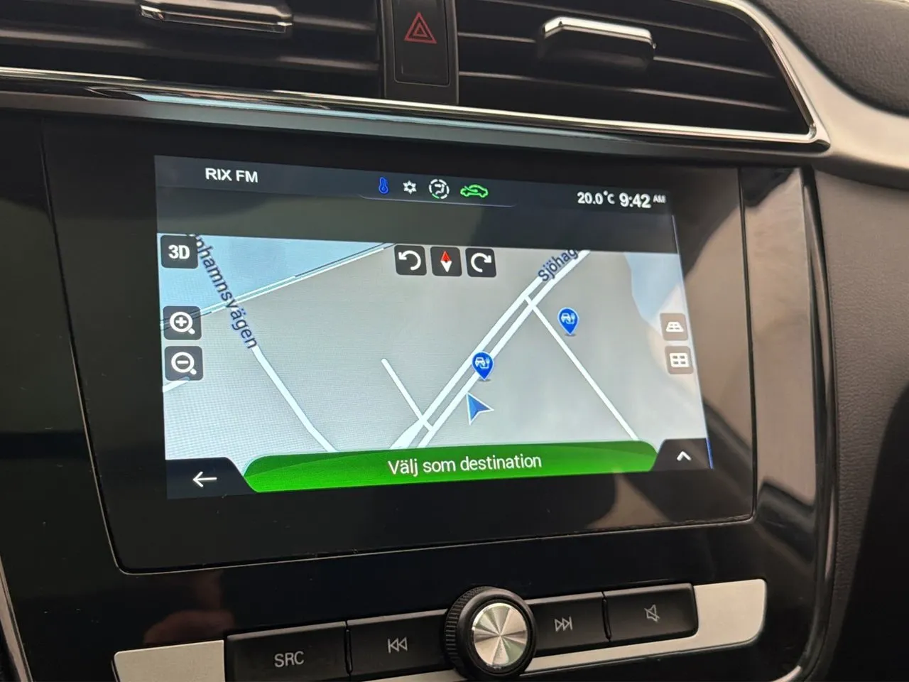 Vehicle image 18