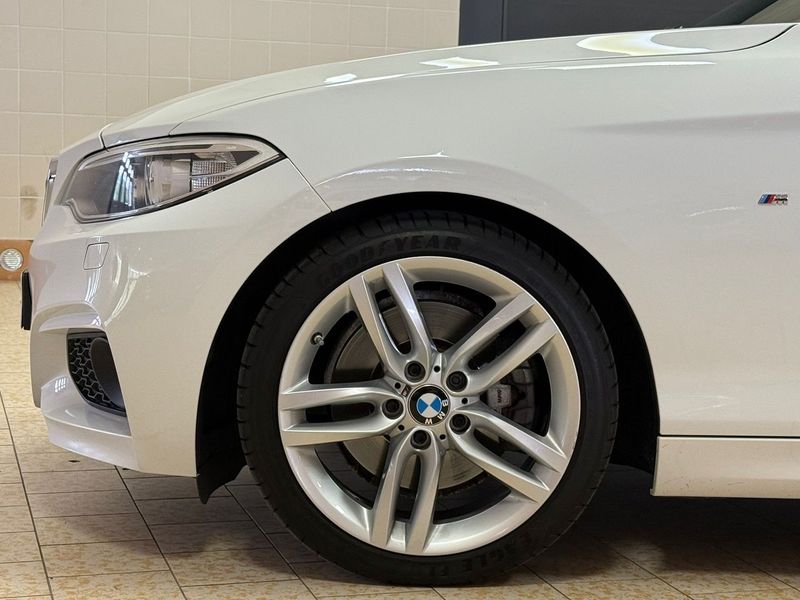 BMW 228 bild 10
