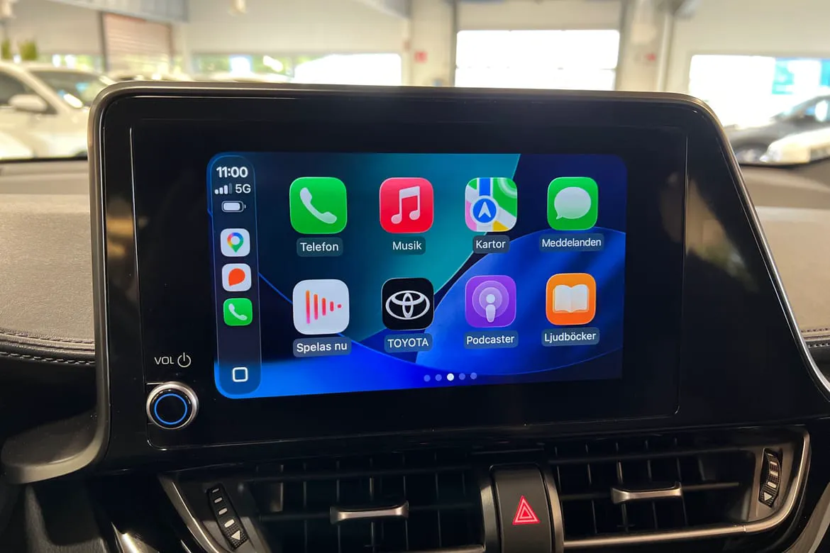 Vehicle image 11