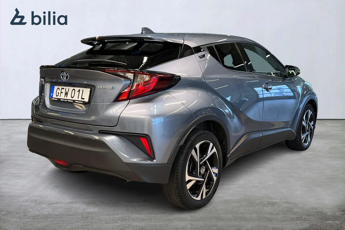Vehicle image 19