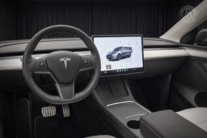 Tesla Model Y bild 7