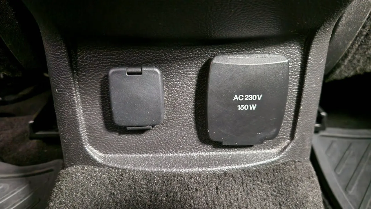 Vehicle image 24