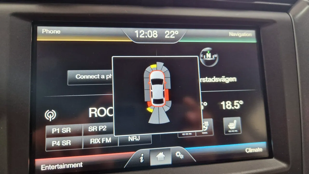 Vehicle image 18