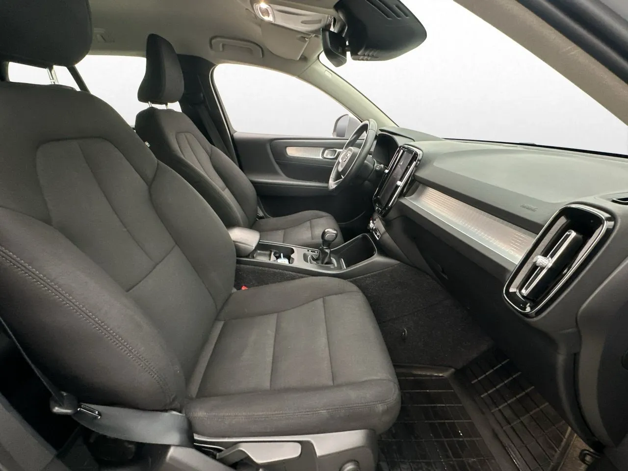 Vehicle image 22