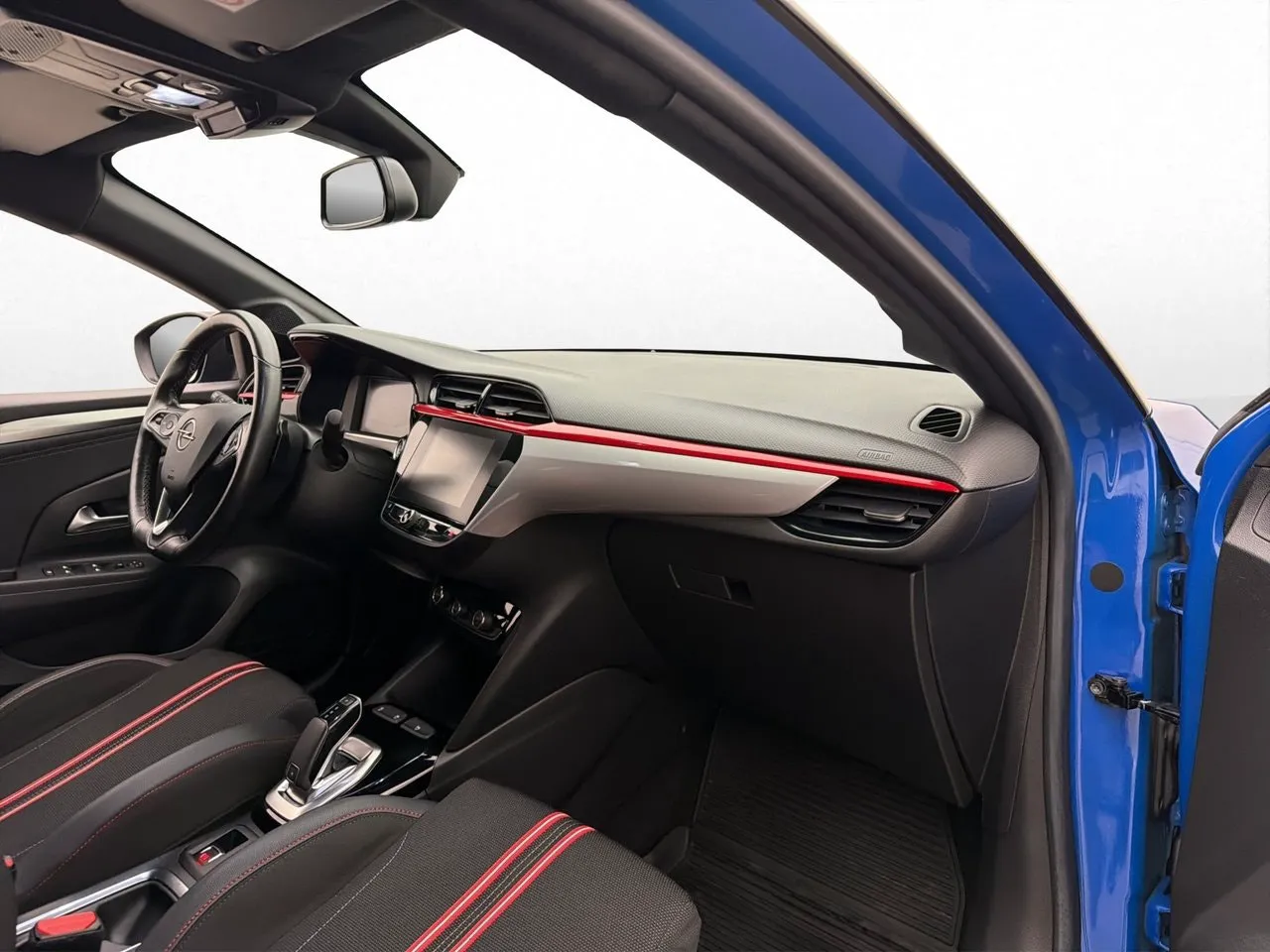 Vehicle image 19