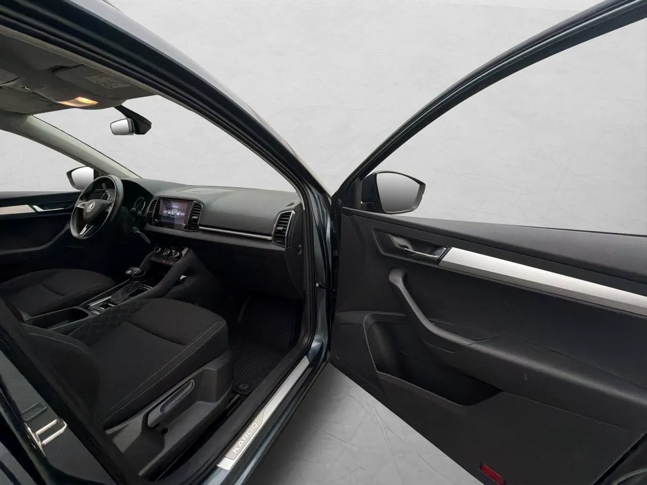 Vehicle image 20