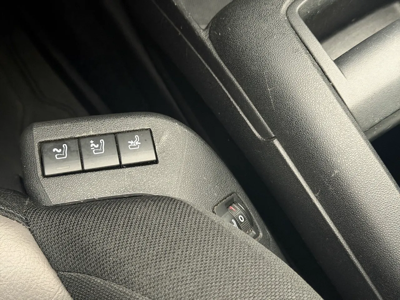 Vehicle image 28
