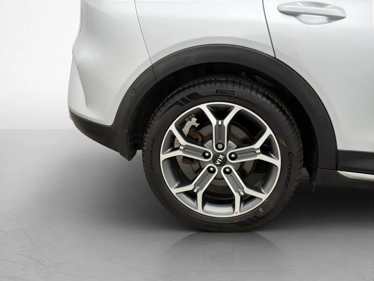 Vehicle image 30