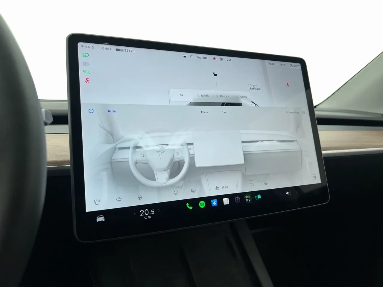 Vehicle image 21