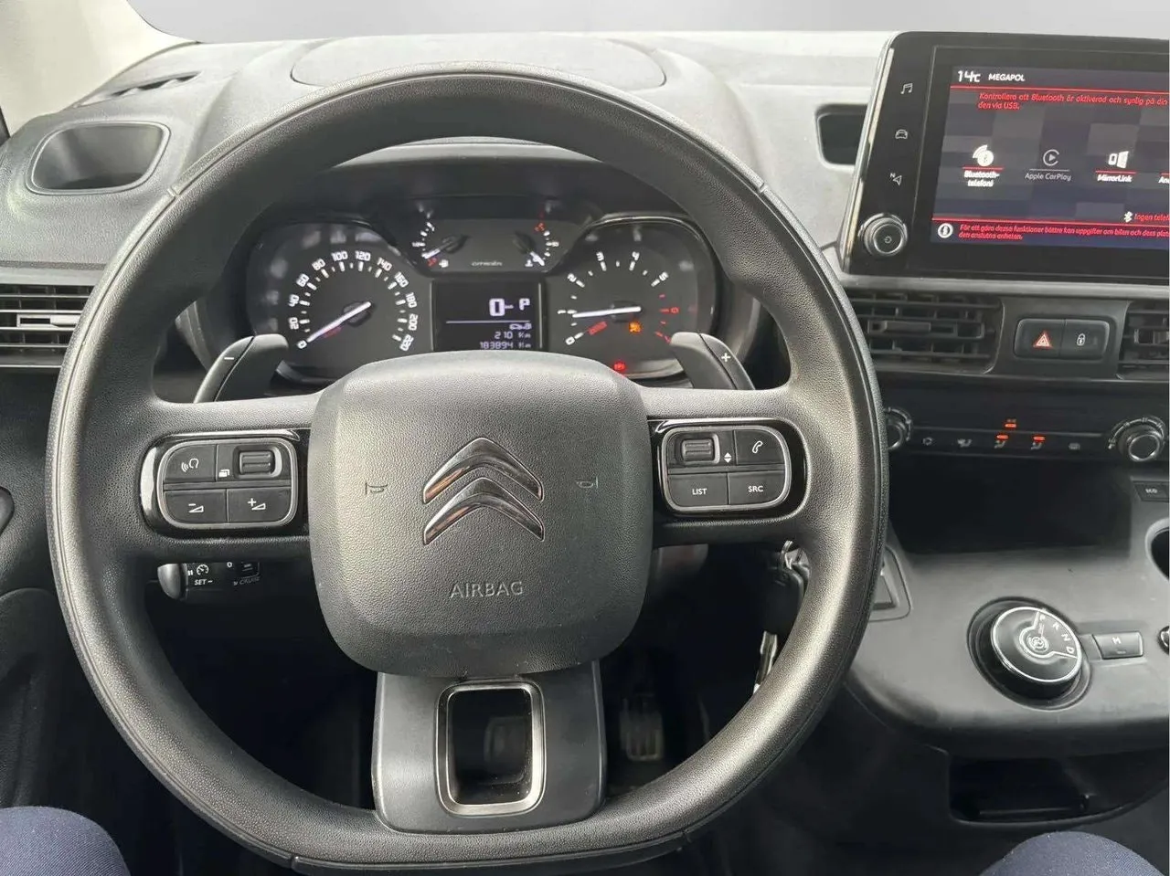 Vehicle image 12