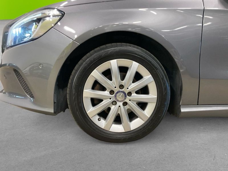 Mercedes A180 bild 8