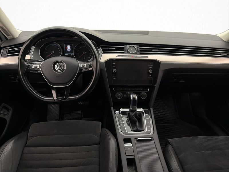 Volkswagen Passat bild 12