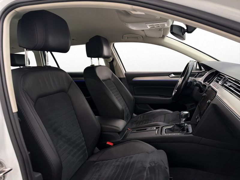 Volkswagen Passat bild 16