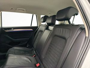 Volkswagen Passat bild 17