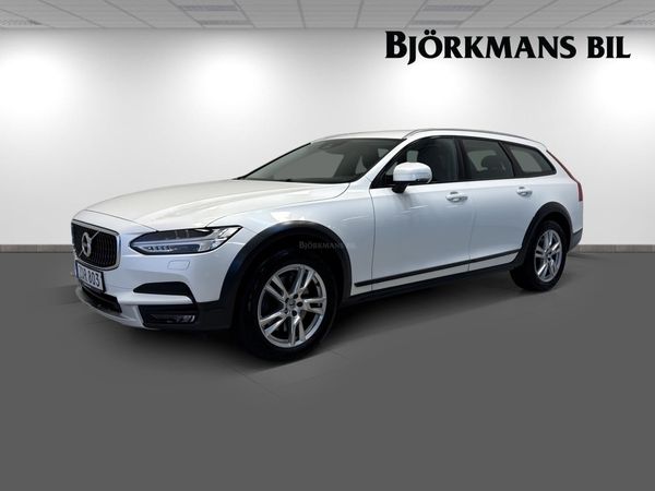 Volvo V90 Cross Country MOMENTUM PRO T5 250HK AWD DRAG - 2018