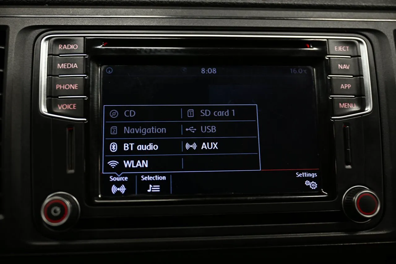 Vehicle image 16
